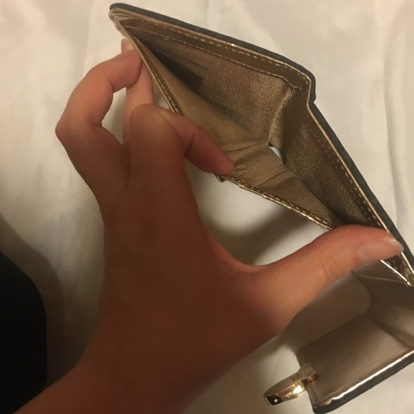 Cute Wallet! - Picture 5 of 5